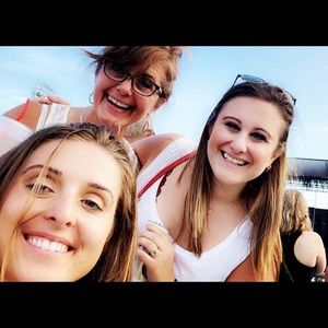 Meet your Posher, Taylor